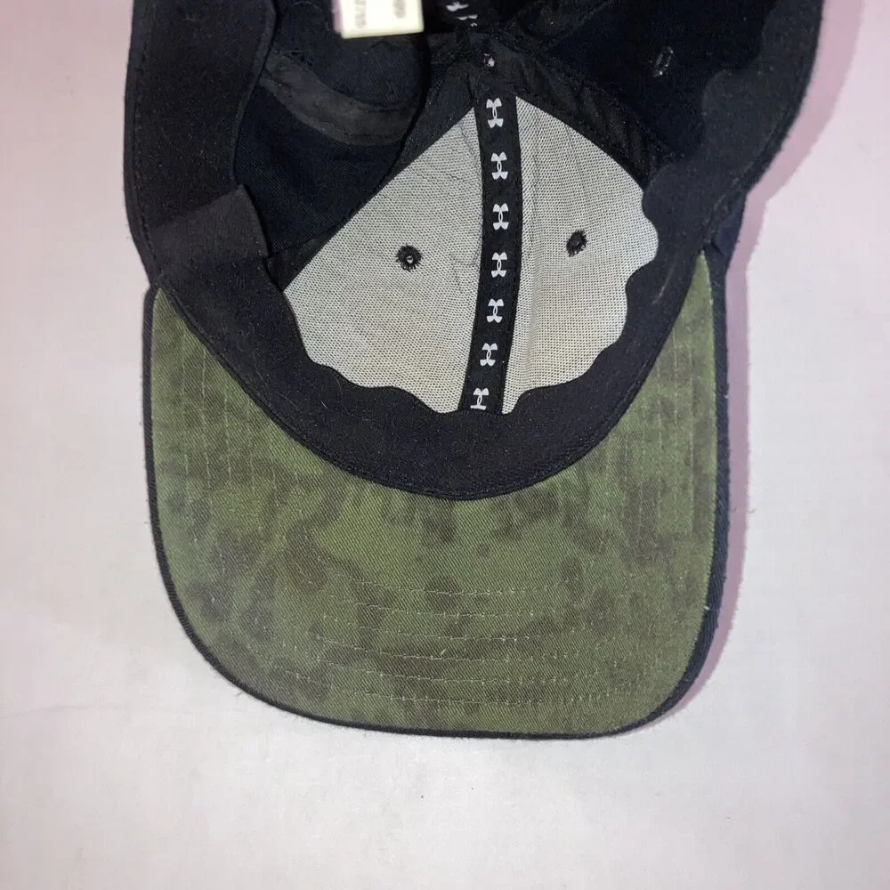 Under Armour Hat Cap Stretch Fitted Small Medium Youth Boys Black W Green Logo